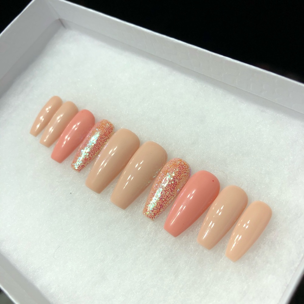 Press On Nails - Picture 3 of 6
